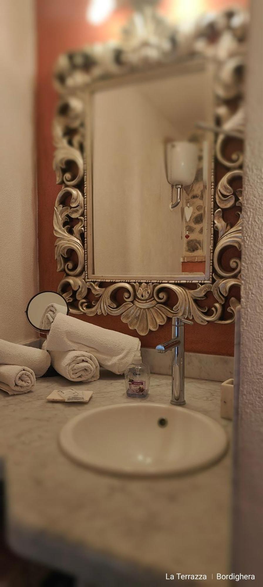 Bed and Breakfast La Terrazza Бордигера Экстерьер фото